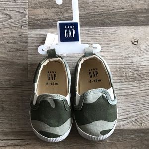 Infant boy crib shoes